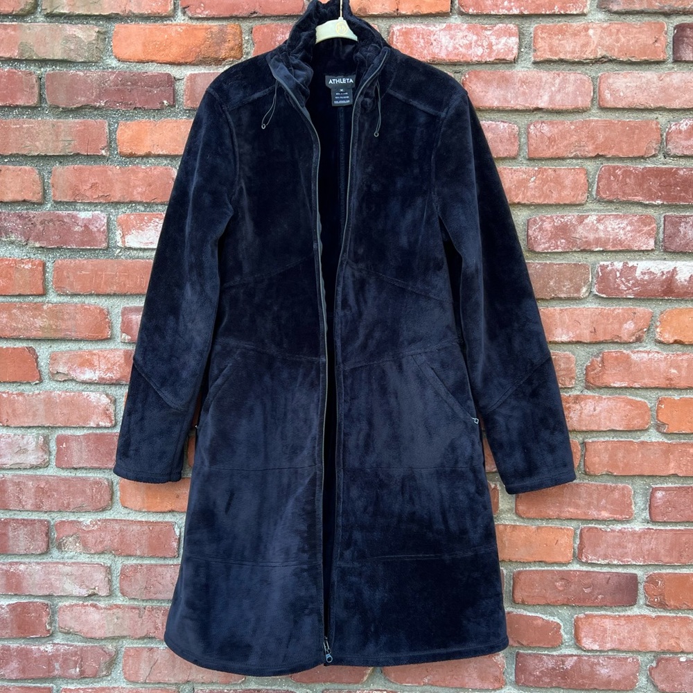 Athleta Medium Black Plush Fleece Mink Midline Coat